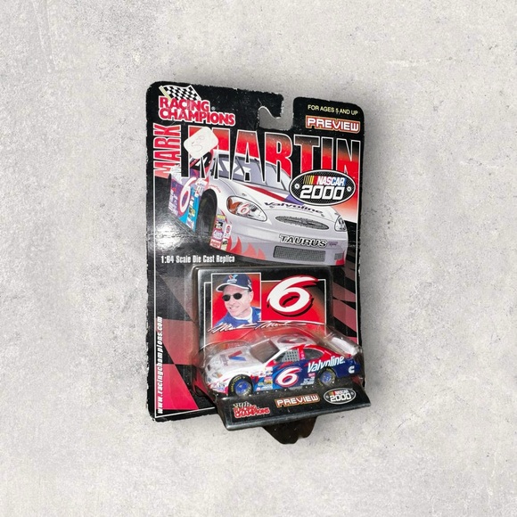 Racing Champions & Innkeeper Racing - Picture 2 of 3